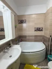 Apartament 2 camere de vanzare | KM 5 | Loc de parcare inclu 