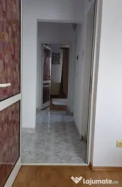 De inchiriat apartament spatios, zona Garii, et. 3, 490 e...