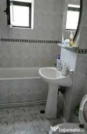 De inchiriat apartament spatios, zona Garii, et. 3, 490 e... 