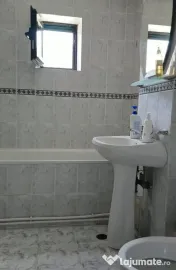 De inchiriat apartament spatios, zona Garii, et. 3, 490 e...