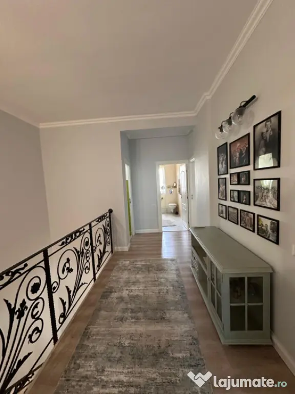 Casă de vânzare în Mamaia Sat, P+1 cu pod, 250 mp teren