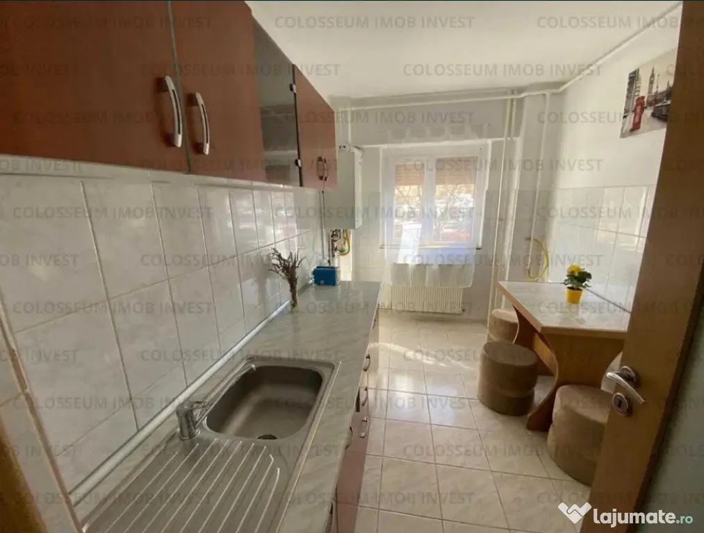 Apartament 2 camere, decomandat, spatios, beci, Centrul Civic!