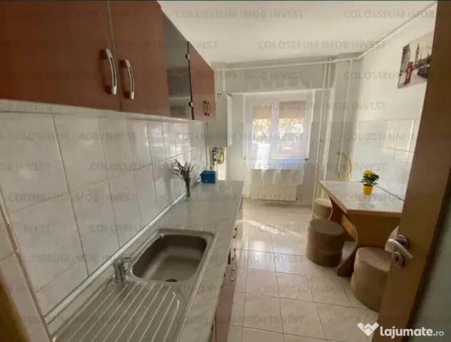Apartament 2 camere, decomandat, spatios, beci, Centrul Civic!