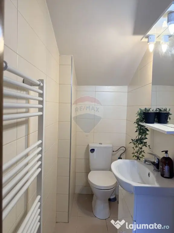Casă | Vilă insiruita | Inchiriere| 4 camere