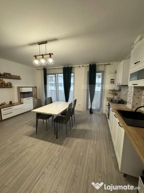 Apartament cu 2 camere, semidecomandat, parcare subterana