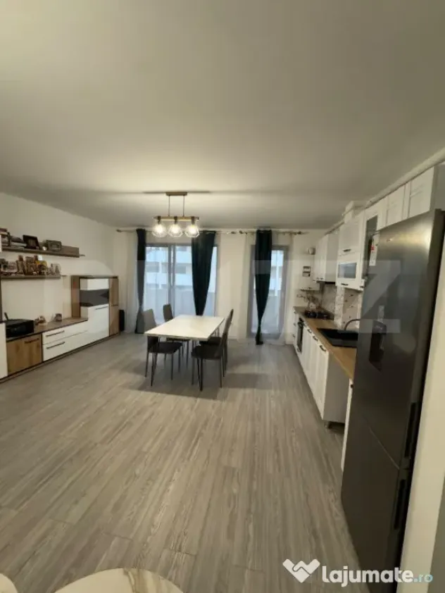 Apartament cu 2 camere, semidecomandat, parcare subterana