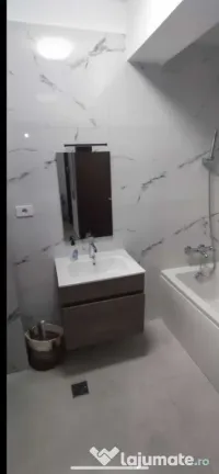 Berceni metrou la pasarela etaj 2 