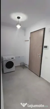 Berceni metrou la pasarela etaj 2 