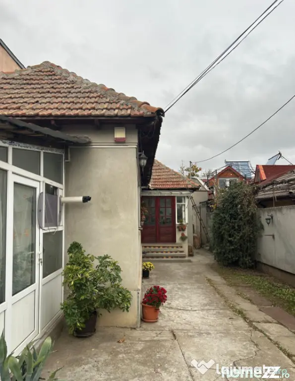 Casă de vânzare | Constanța Km 5 | 3 camere | Teren 235 m - Constanta (Constanta)