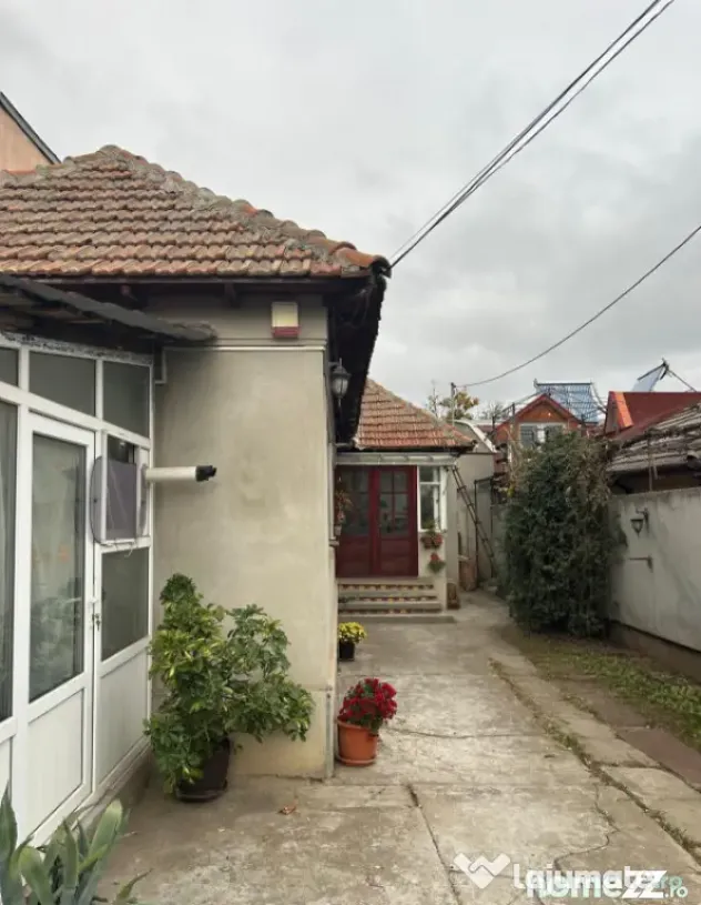 Casă de vânzare | Constanța Km 5 | 3 camere | Teren 235 m - Constanta (Constanta)