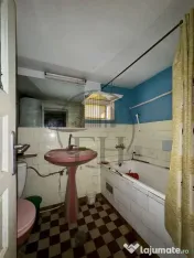 Casă + spațiu comercial de vânzare Constanța, Zona Br... 