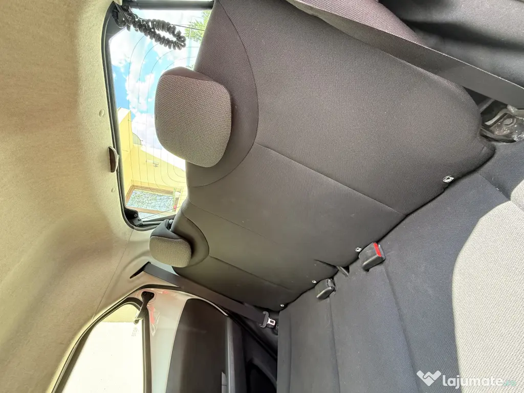 Toyota Aygo 2017 | 122.294 km | Senzori parcare | Întreținută