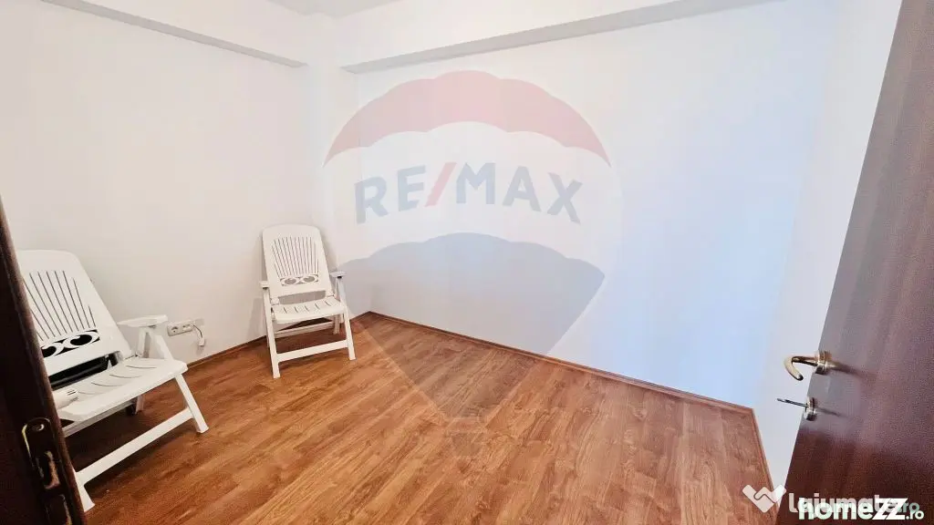 Apartament cu 3 camere de închiriat în zona Nufarul