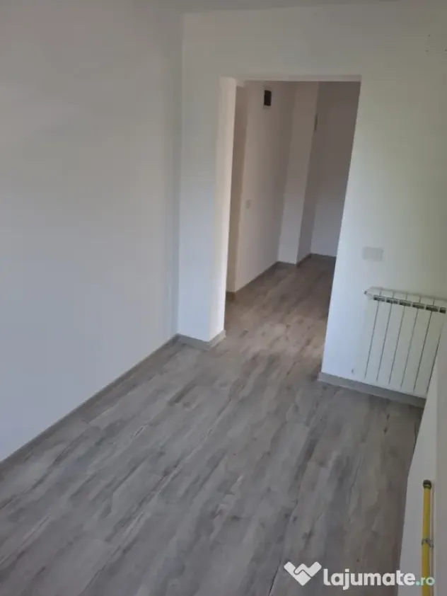 Apartanent 2 camere de vanzare