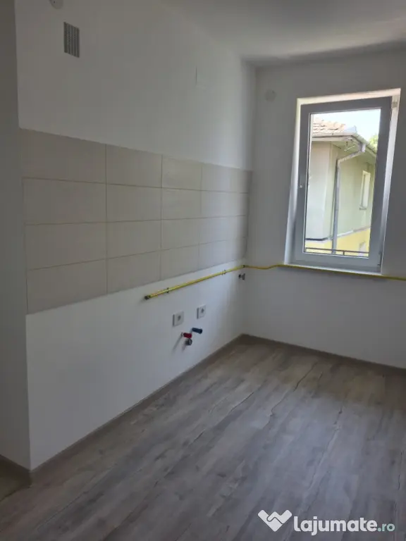 Apartanent 2 camere de vanzare