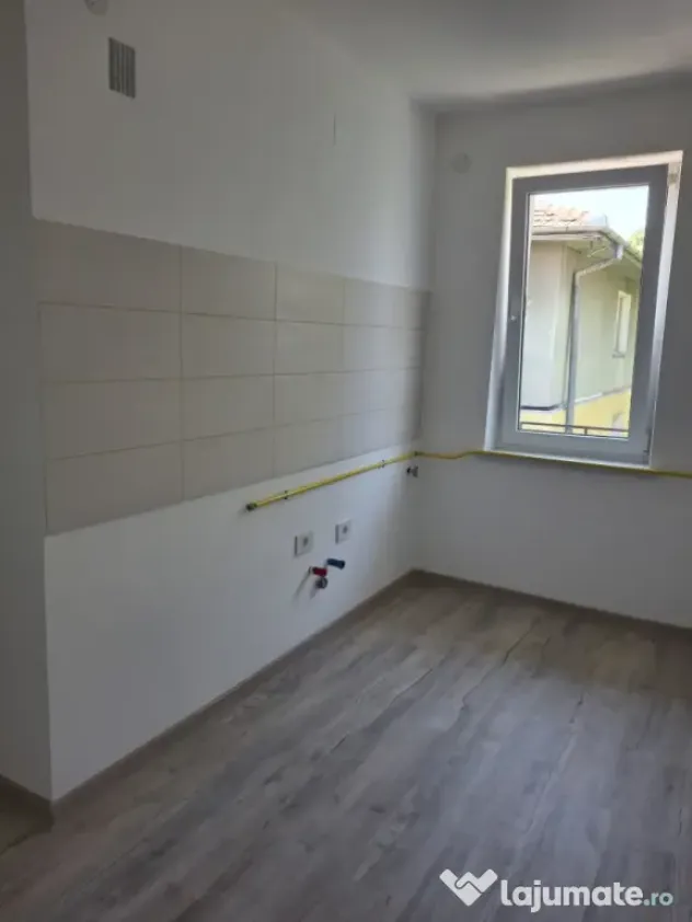 Apartanent 2 camere de vanzare