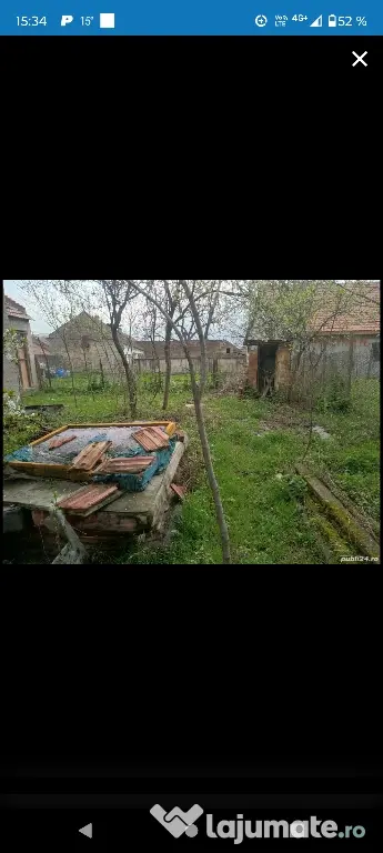 vând casă in Moldova veche