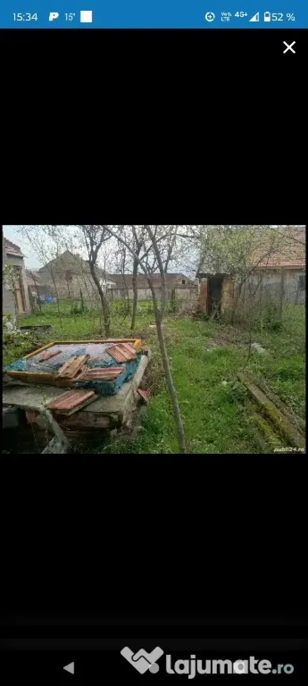 vând casă in Moldova veche