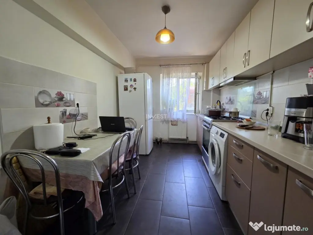 Apartament 3 camere, etaj 3, Dacia