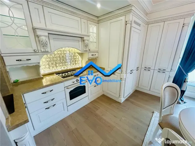 APARTAMENT 3 CAMERE DE VANZARE, CENTRAL
