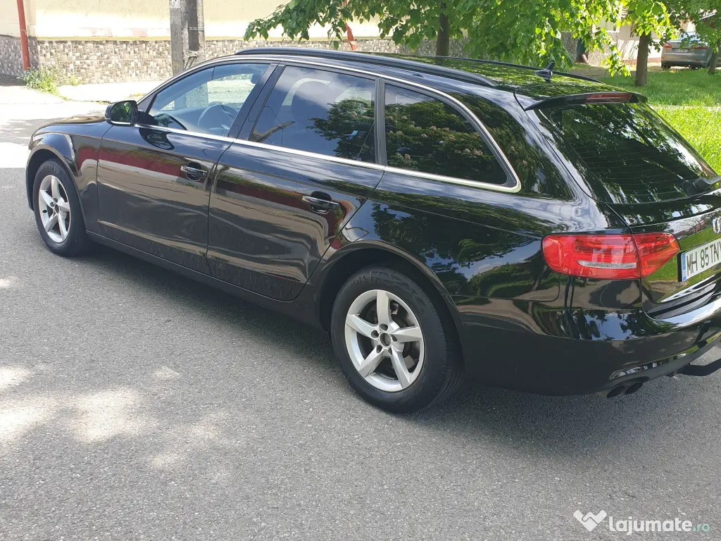 Vând Audi A4 break alcantara.,automat an 2013