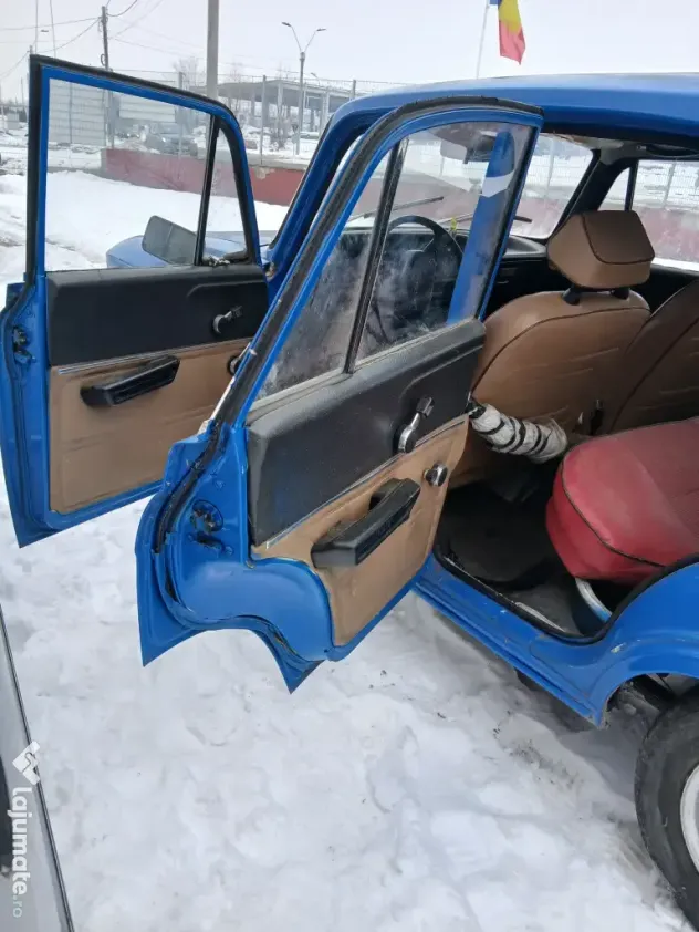 Moskvich albastru 1500
