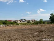 Teren intravilan, 350 mp, front 15 m, toate utilitatile, zon 