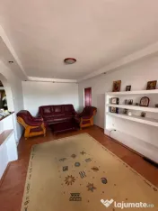 Apartament 3 camere de vânzare în zona Gară – etaj inte