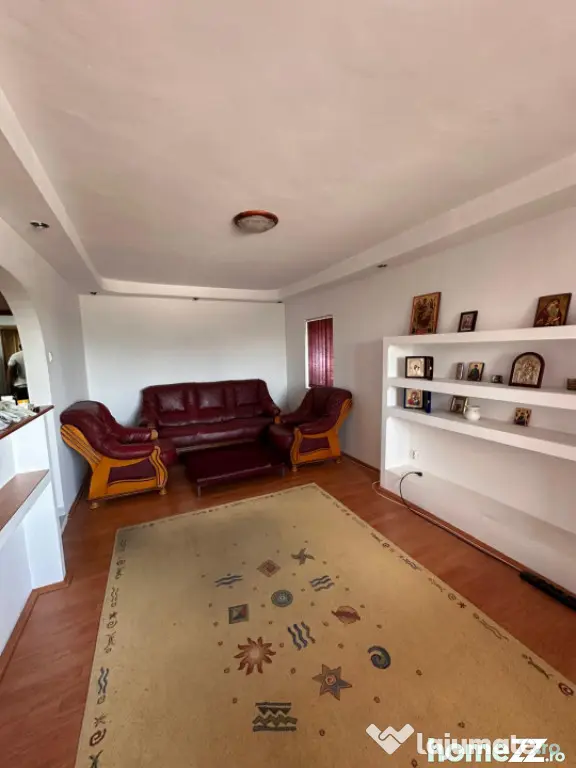Apartament 3 camere de vânzare în zona Gară – etaj inte - Constanta (Constanta)