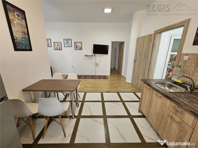Studio modern Avram Iancu
