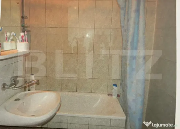 Apartament 3 camere, 76 mp, etaj 2, zona Calea Bucuresti