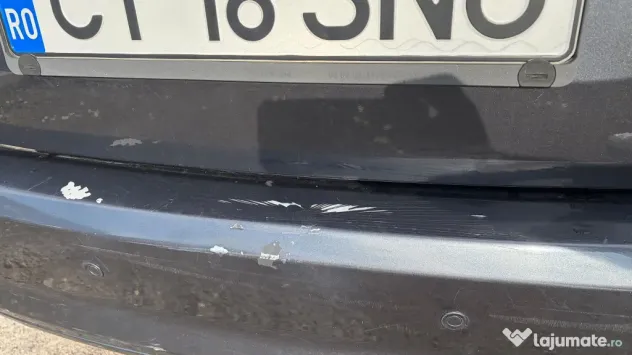 Vand autoturism Ford Focus din 2011, diesel 1.6, cp 109, km reali 132.806