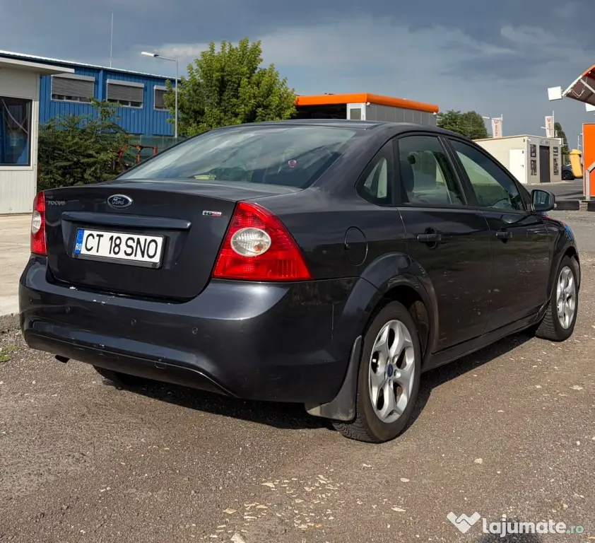 Vand autoturism Ford Focus din 2011, diesel 1.6, cp 109, km reali 132.806