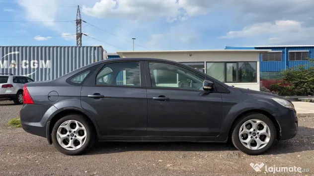 Vand autoturism Ford Focus din 2011, diesel 1.6, cp 109, km reali 132.806