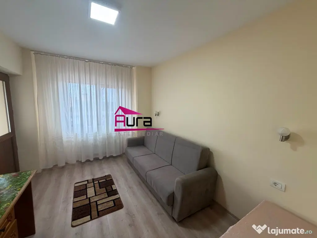 Inchiriez Apartament 3 camere Str.Victoriei