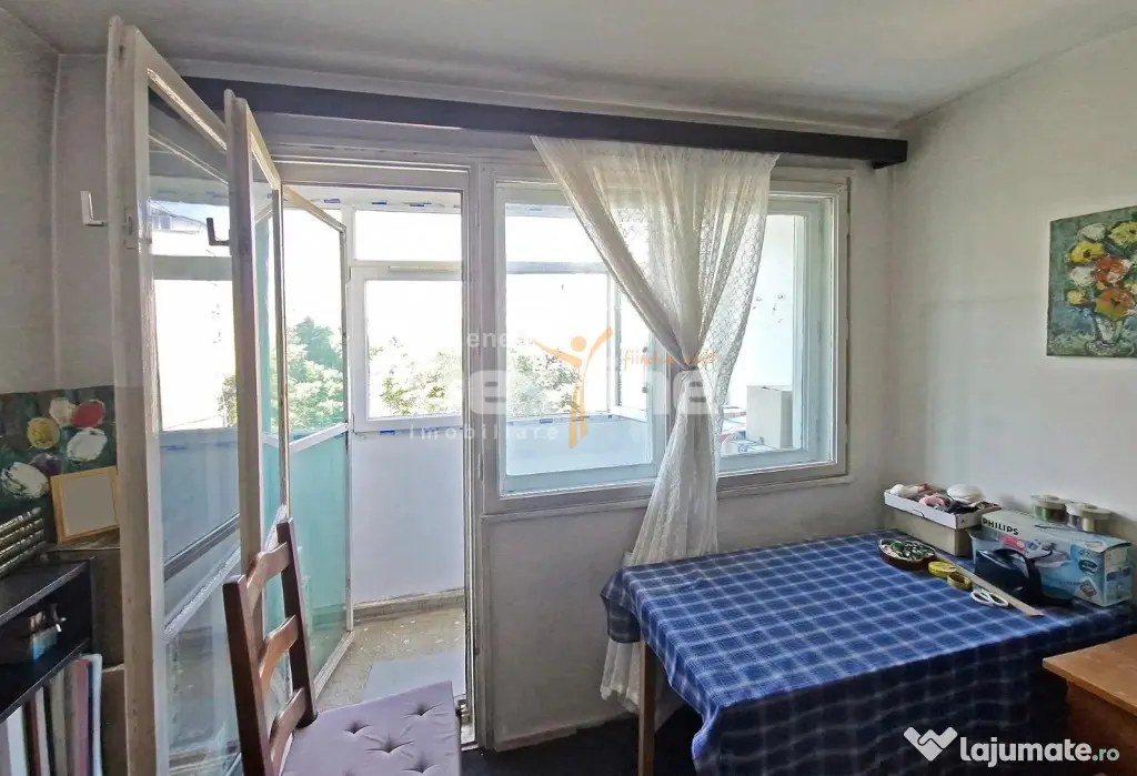 APARTAMENT 3 CAMERE SEMIDECOMANDAT - Bucuresti (Bucuresti-Ilfov)
