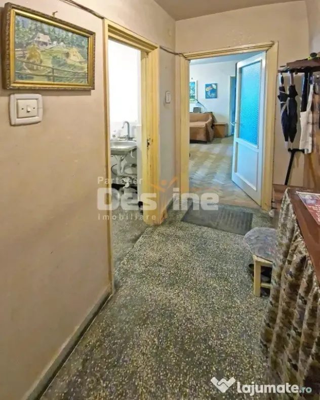 APARTAMENT 3 CAMERE SEMIDECOMANDAT - Bucuresti (Bucuresti-Ilfov)