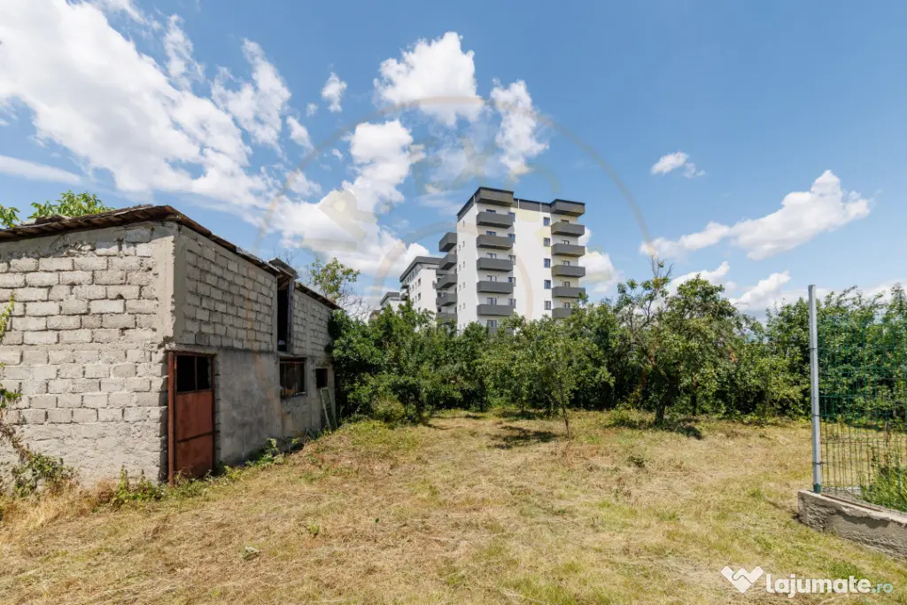 Casa cu teren de 889mp Prundu - Ideala pentru locuit sau dez