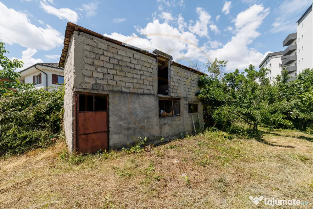 Casa cu teren de 889mp Prundu - Ideala pentru locuit sau dez