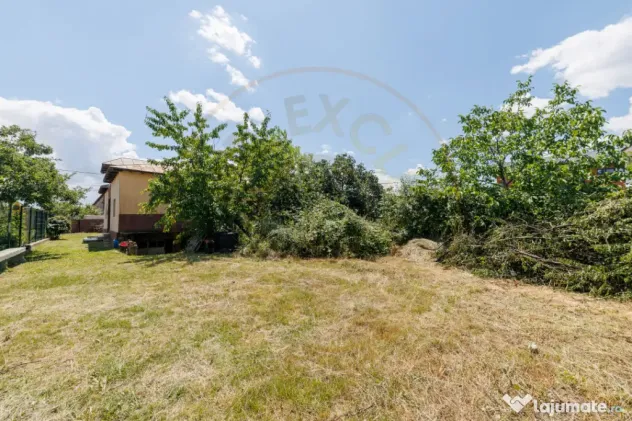 Casa cu teren de 889mp Prundu - Ideala pentru locuit sau dez