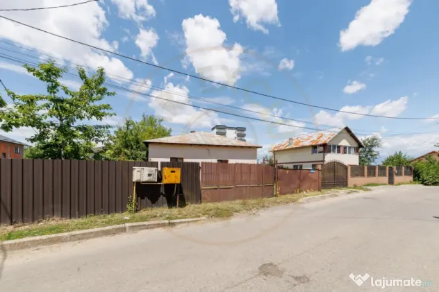 Casa cu teren de 889mp Prundu - Ideala pentru locuit sau dez