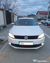 VW Jeta 1.6 TDi, an 2014, AC- clima, Euro 5, servo, ABS, ESP, navigatie 