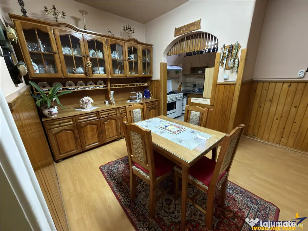 3D!Ansamblu casa productie comercial, 3 corpuri,acces strada