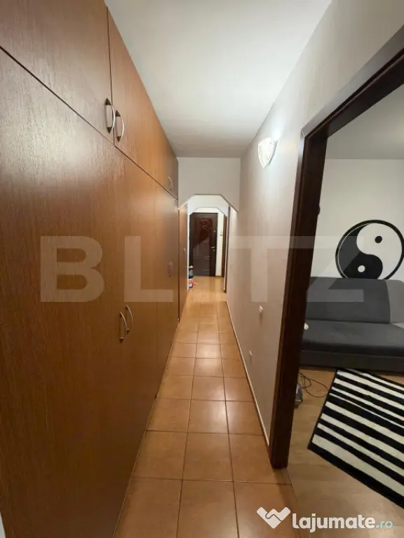 Apartament 3 camere decomandat, etaj 3, Rovine, zona Posta d - Craiova (Dolj)
