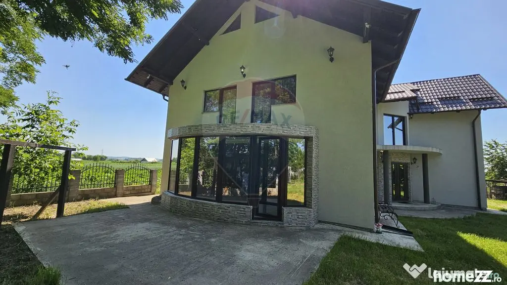 Casă / Vilă cu 6 camere de vânzare in Hânțești, Suc... - Hantesti (Suceava)