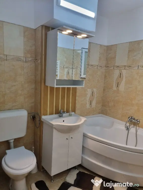 De inchiriat apartament cu 2 camere central Focsani