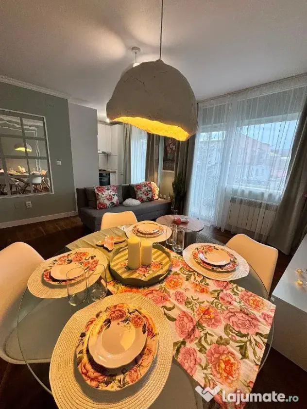 Apartament 2 camere semidecomandat zona Stejarului