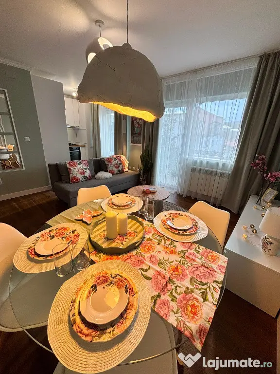 Apartament 2 camere semidecomandat zona Stejarului