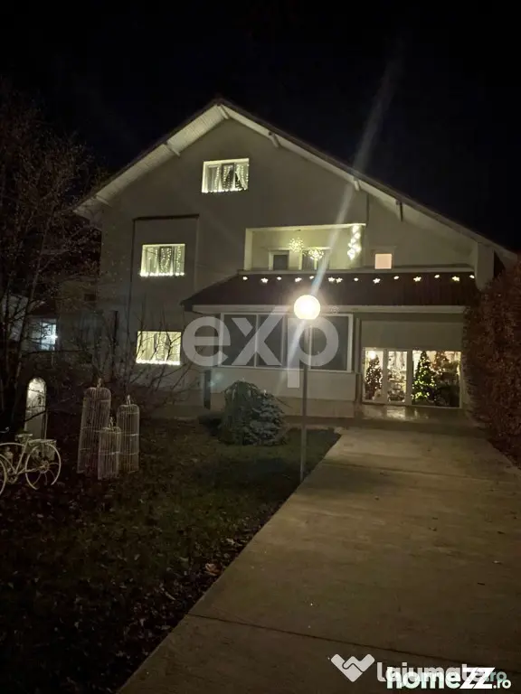 Vilă de lux 10 camere, 550 mp utili –Micro 6, Târgovișt