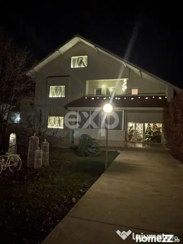 Vilă de lux 10 camere, 550 mp utili –Micro 6, Târgovișt